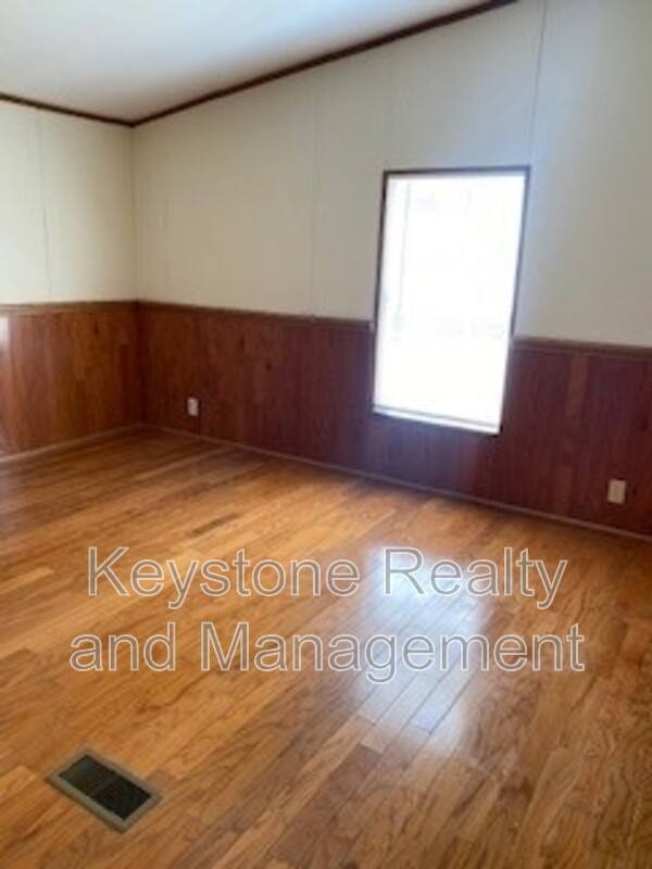 House for rent at 230 Alabama Ave, Oak Grove, KY 42262