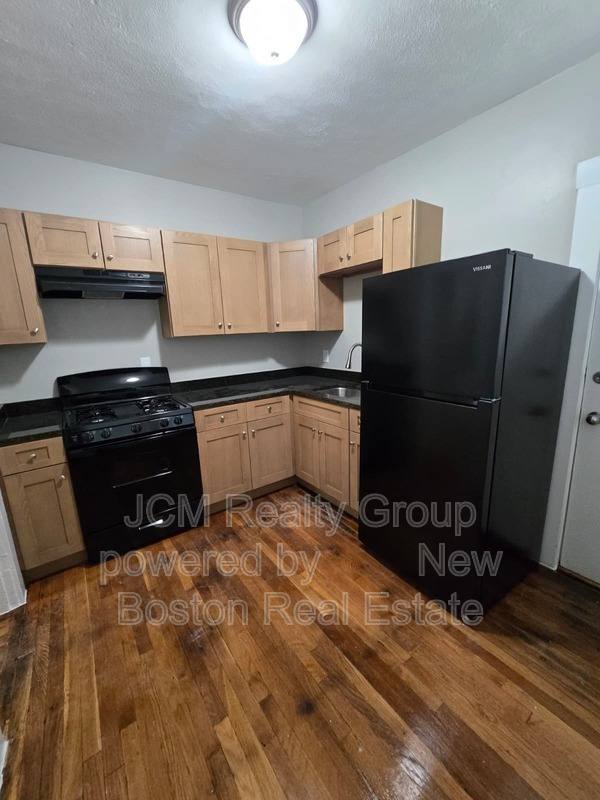 Apartment for rent at 196 Washington St #2 1st Floor, Lynn, MA 01902