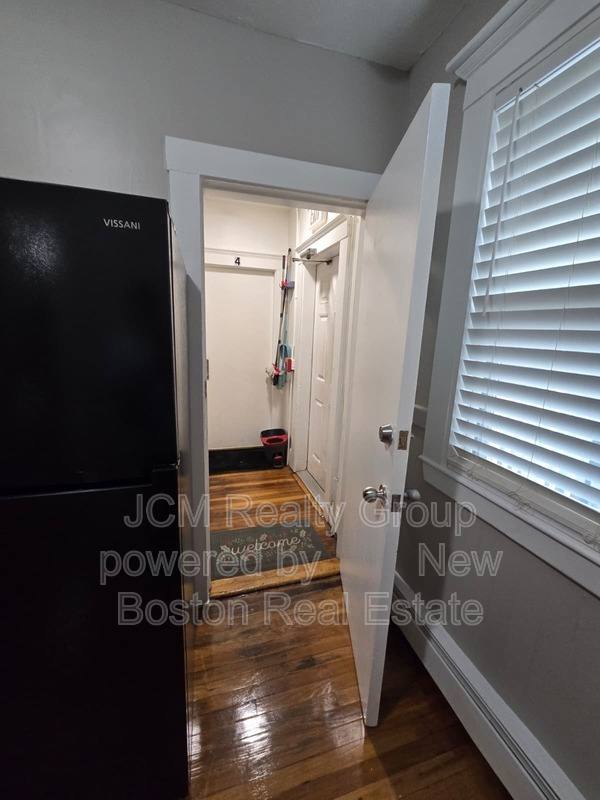 Apartment for rent at 196 Washington St #2 1st Floor, Lynn, MA 01902