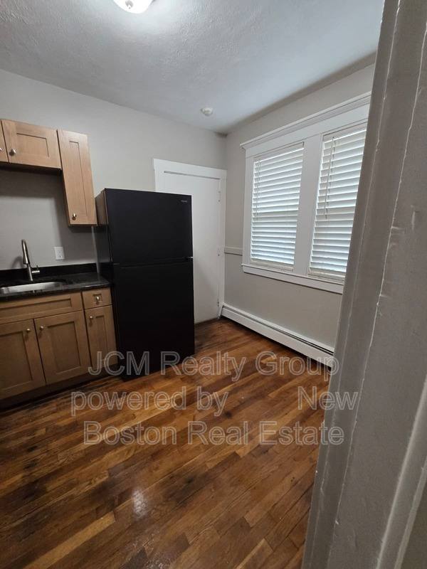 Apartment for rent at 196 Washington St #2 1st Floor, Lynn, MA 01902