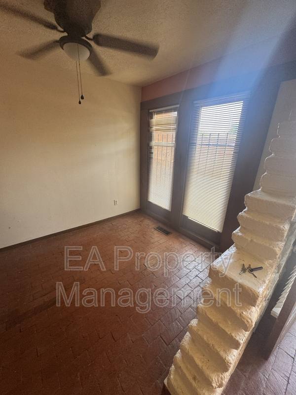 House for rent at 921 Nashville Ave SW #1, Albuquerque, NM 87105