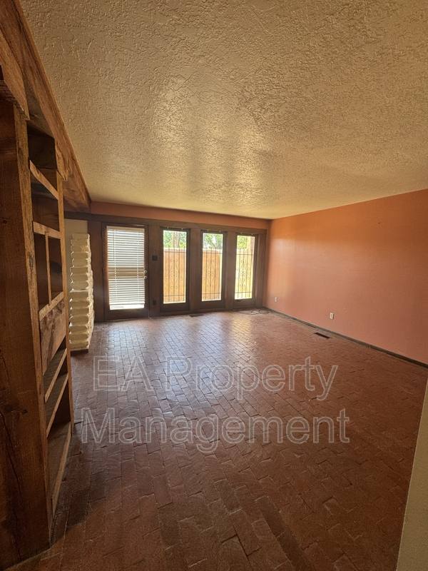 House for rent at 921 Nashville Ave SW #1, Albuquerque, NM 87105