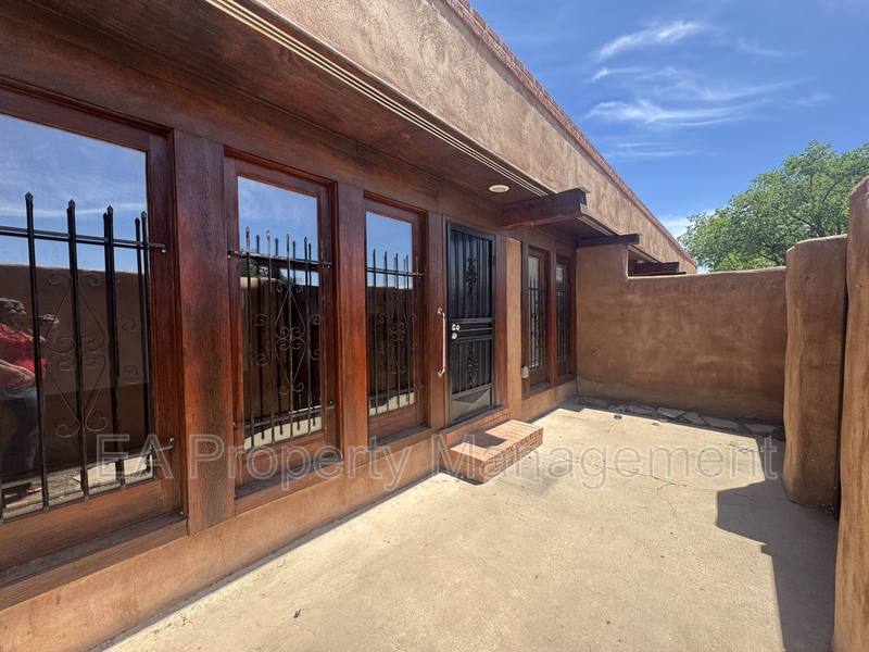 House for rent at 921 Nashville Ave SW #1, Albuquerque, NM 87105