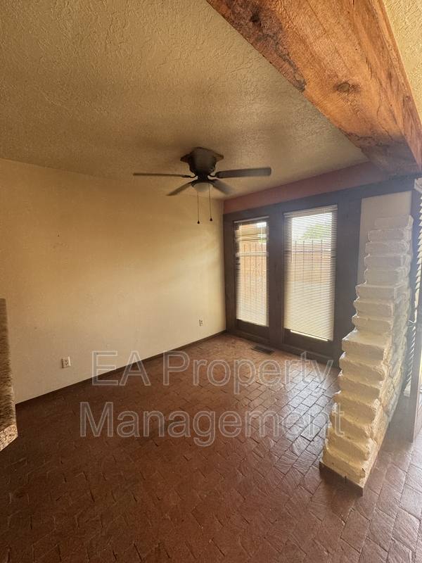 House for rent at 921 Nashville Ave SW #1, Albuquerque, NM 87105