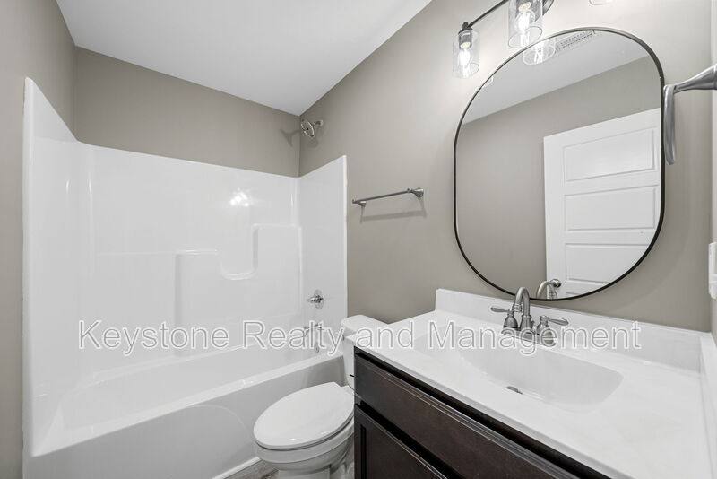 Apartment for rent at 115 Holley #A, Hopkinsville, KY 42240