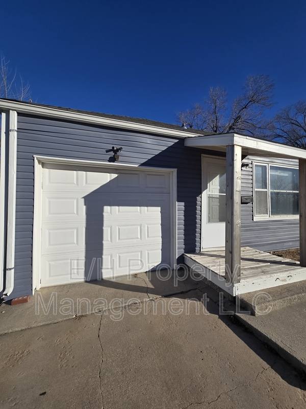 House for rent at 1642 N Erie St, Wichita, KS 67214