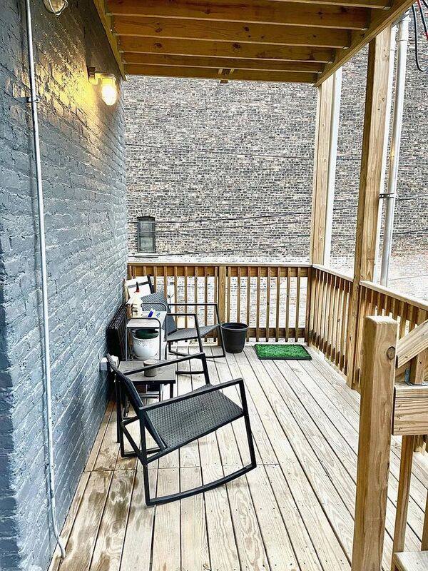 Apartment for rent at 1644 W Cermak #2R, Chicago, IL 60608