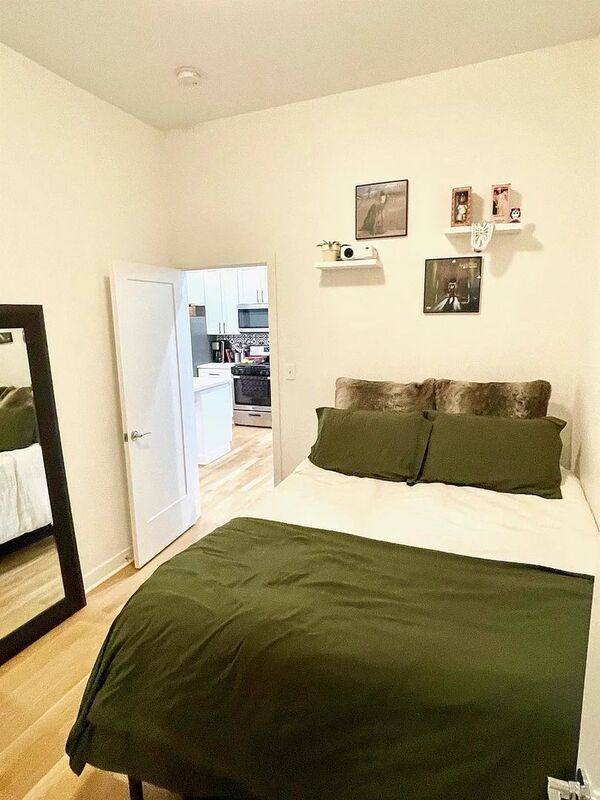 Apartment for rent at 1644 W Cermak #2R, Chicago, IL 60608