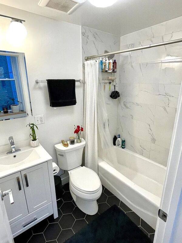 Apartment for rent at 1644 W Cermak #2R, Chicago, IL 60608