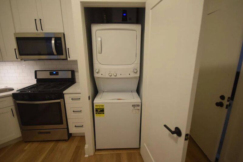 Apartment for rent at 1325 W 18th St #3F, Chicago, IL 60608