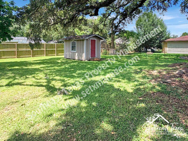 House for rent at 812 S 6th St, Nederland, TX 77627