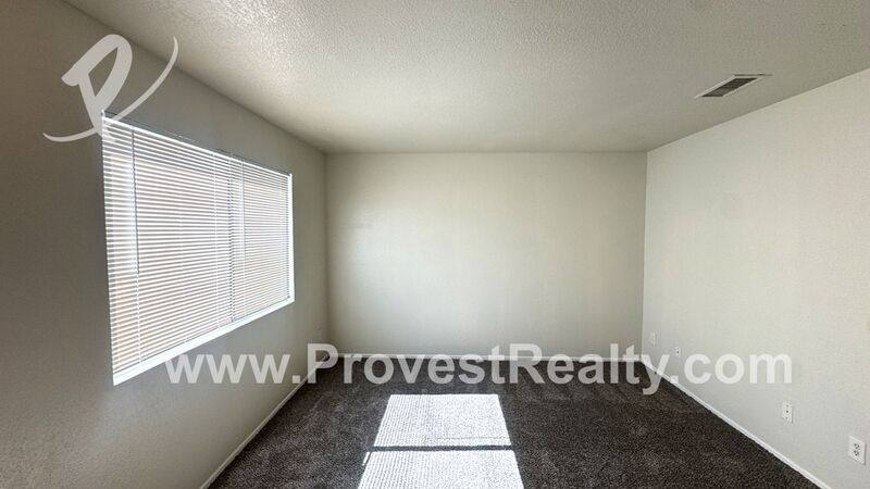 Townhouse for rent at 22526 Sioux Rd #12, Apple Valley, CA 92308