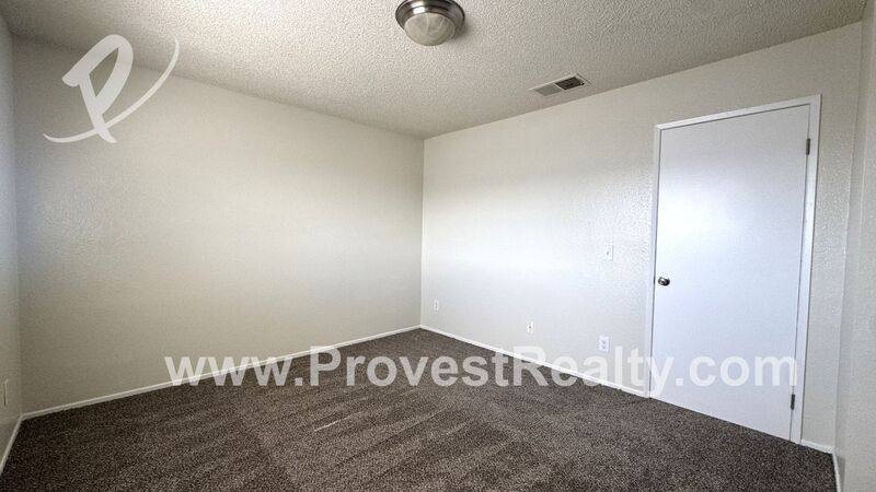 Townhouse for rent at 22526 Sioux Rd #12, Apple Valley, CA 92308