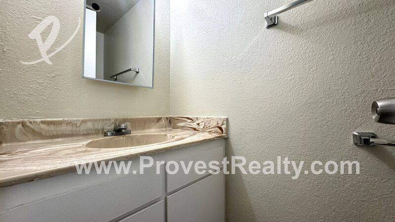 Townhouse for rent at 22526 Sioux Rd #12, Apple Valley, CA 92308