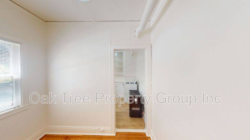 House for rent at 607 Beacon St #6, Oakland, CA 94610