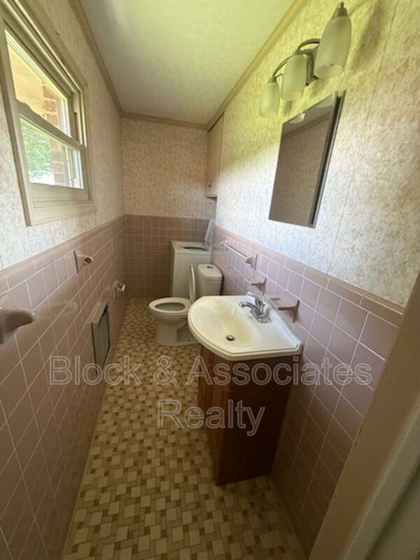 House for rent at 304 Swaim St, Randleman, NC 27317