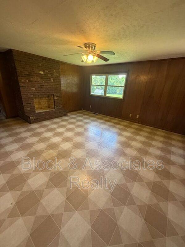 House for rent at 304 Swaim St, Randleman, NC 27317