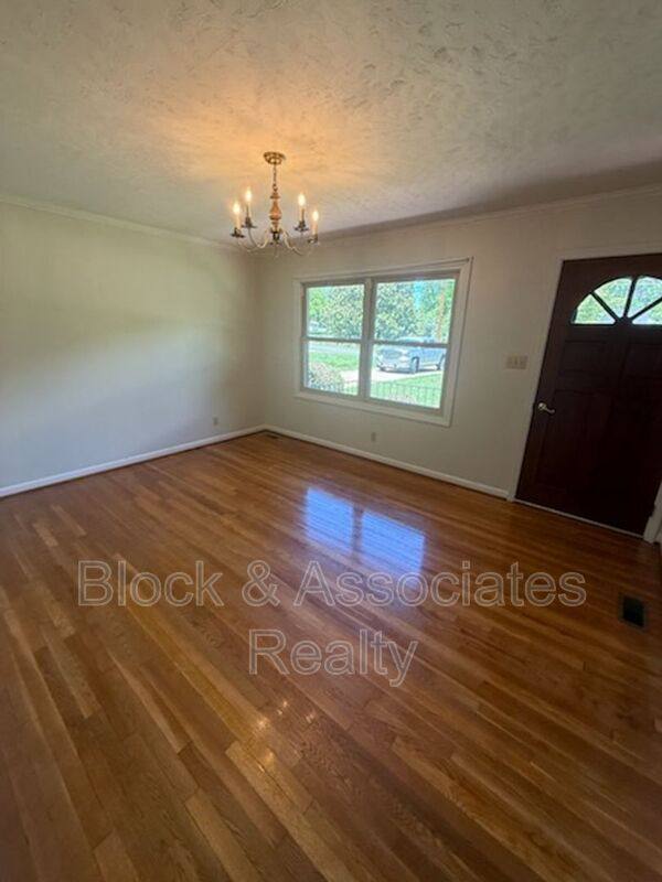 House for rent at 304 Swaim St, Randleman, NC 27317