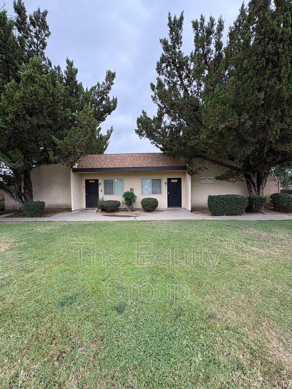 Apartment for rent at 1400 W Elowin Ave, Visalia, CA 93291