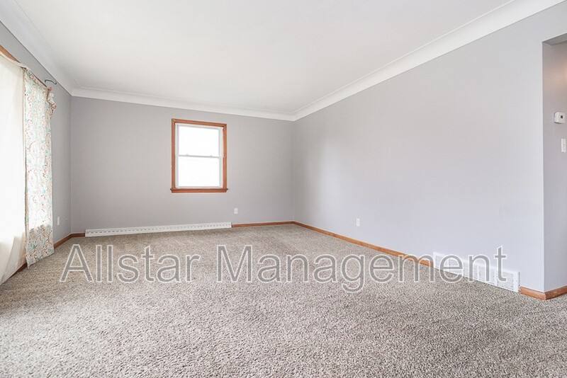 Apartment for rent at 26611 Lakeshore Blvd #UP, Euclid, OH 44132