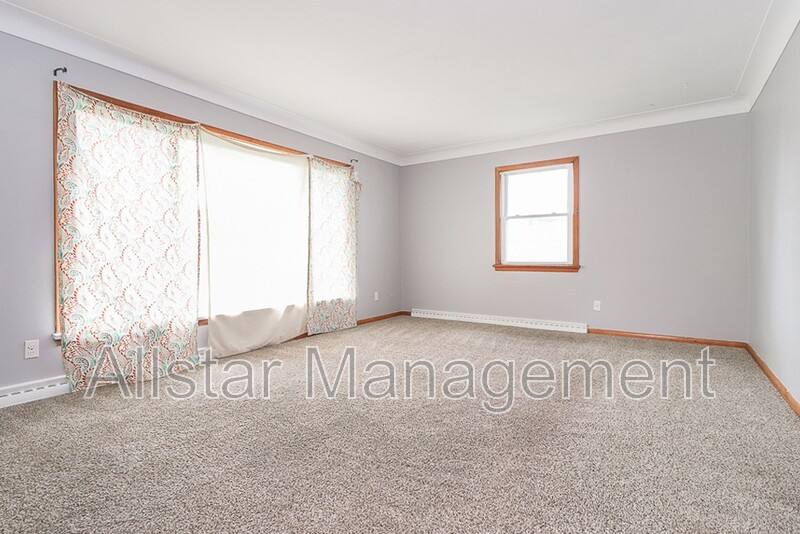 Apartment for rent at 26611 Lakeshore Blvd #UP, Euclid, OH 44132