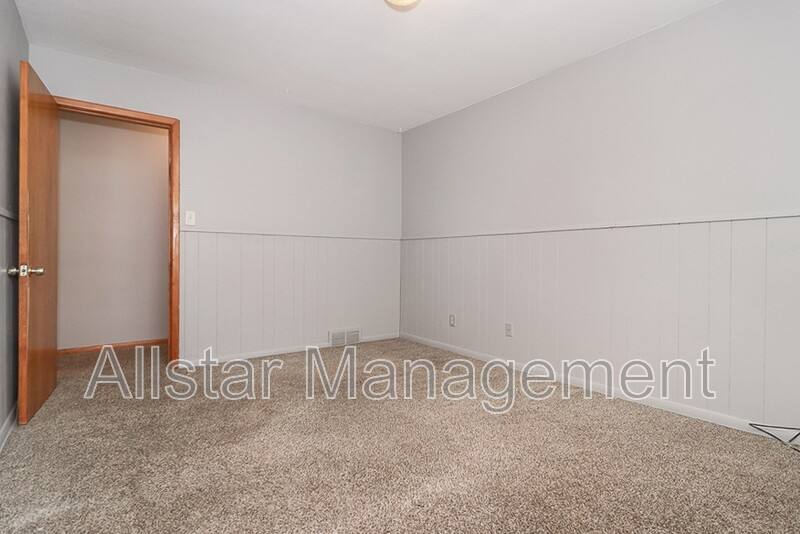 Apartment for rent at 26611 Lakeshore Blvd #UP, Euclid, OH 44132
