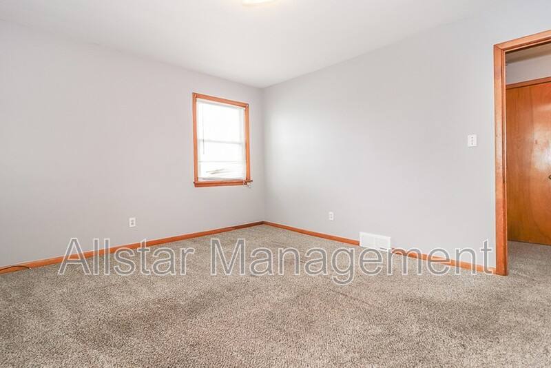Apartment for rent at 26611 Lakeshore Blvd #UP, Euclid, OH 44132