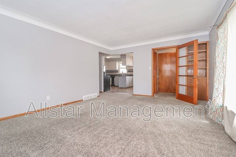Apartment for rent at 26611 Lakeshore Blvd #UP, Euclid, OH 44132