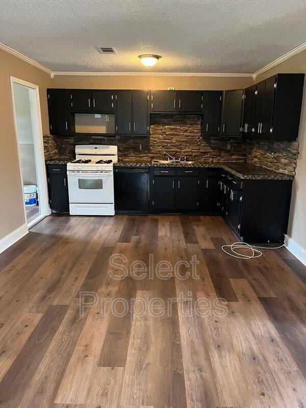 House for rent at 1914 Edgewood, Jonesboro, AR 72401