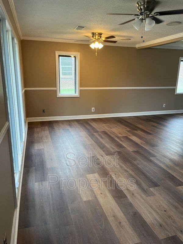 House for rent at 1914 Edgewood, Jonesboro, AR 72401