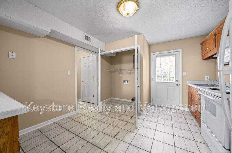 Townhouse for rent at 3285 Tower Dr, Clarksville, TN 37042