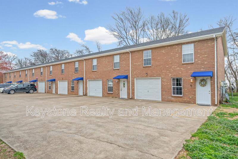 Townhouse for rent at 3285 Tower Dr, Clarksville, TN 37042