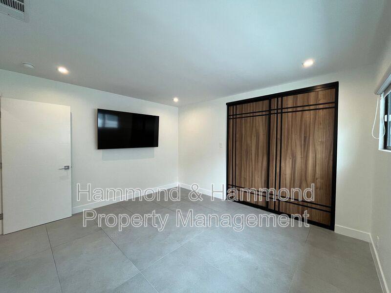 House for rent at 5735 Saloma Ave, Van Nuys, CA 91411