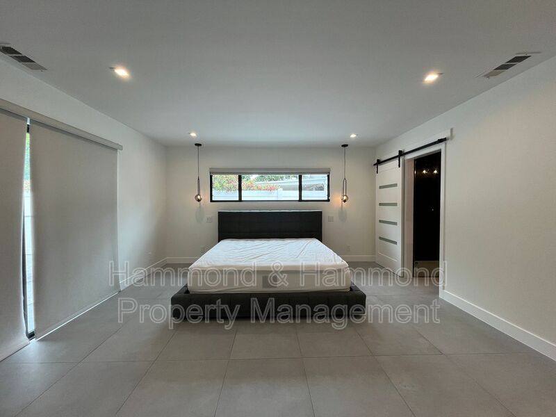 House for rent at 5735 Saloma Ave, Van Nuys, CA 91411