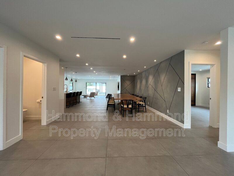 House for rent at 5735 Saloma Ave, Van Nuys, CA 91411