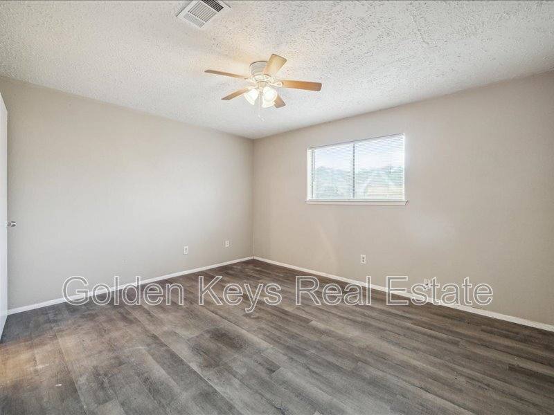 House for rent at 10743 Staghill Dr, Houston, TX 77064