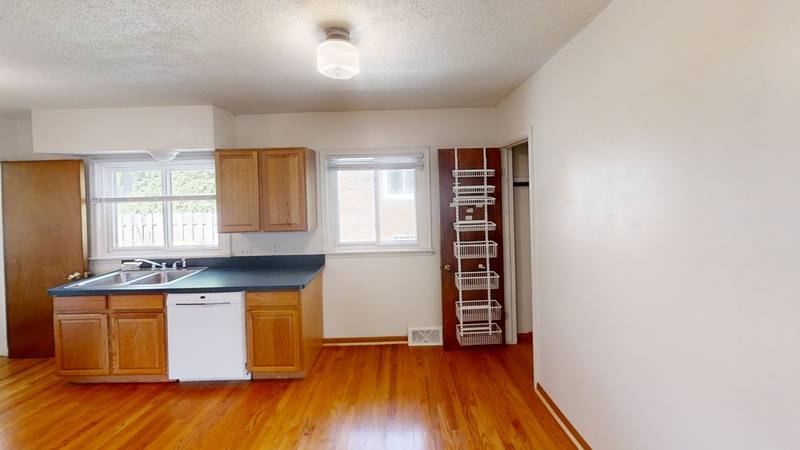 House for rent at 372 Highland Dr, Saline, MI 48176