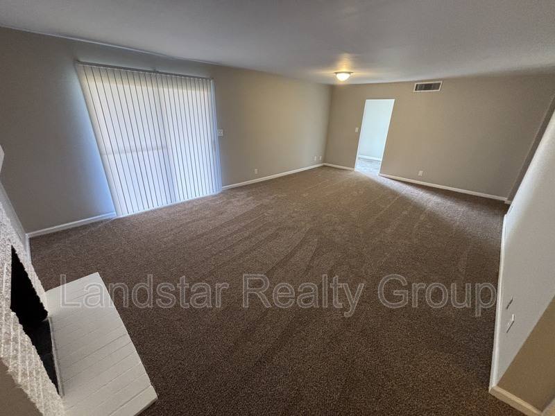 Apartment for rent at 3221 Kemmons #2, Louisville, KY 40218