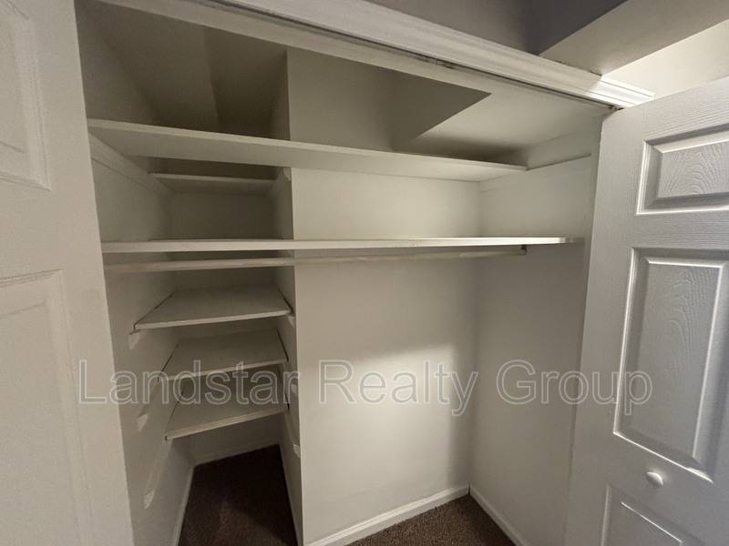 Apartment for rent at 3221 Kemmons #2, Louisville, KY 40218