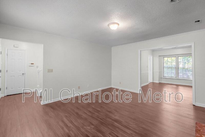 House for rent at 10800 Whittersham Dr, Charlotte, NC 28262