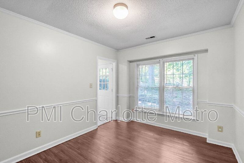 House for rent at 10800 Whittersham Dr, Charlotte, NC 28262