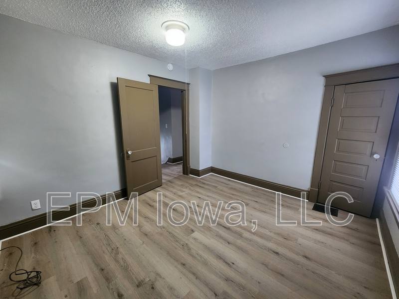 House for rent at 525 Courtland St, Waterloo, IA 50703