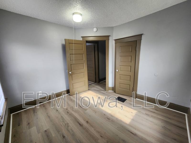 House for rent at 525 Courtland St, Waterloo, IA 50703