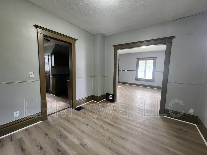 House for rent at 525 Courtland St, Waterloo, IA 50703