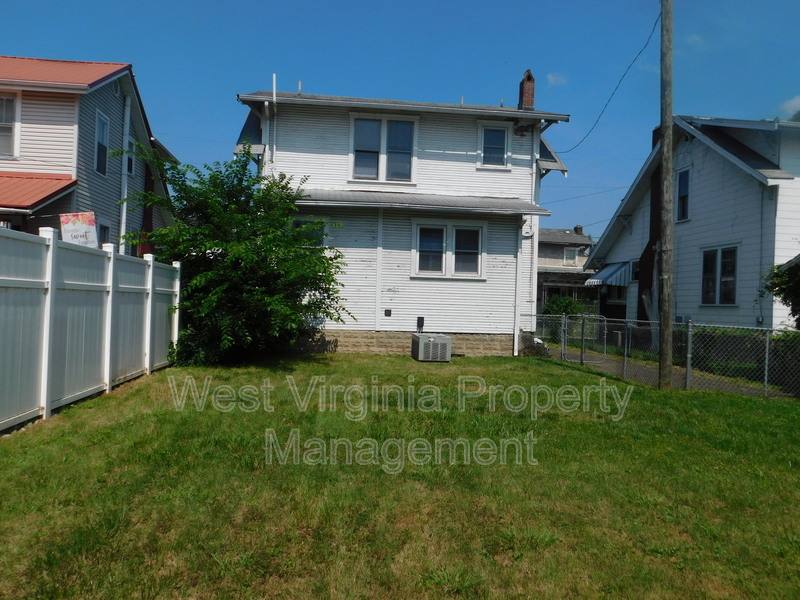 House for rent at 54 Hunt Ave, Charleston, WV 25302