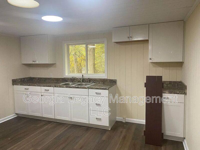 House for rent at 142 Henry Meyer Rd, Winterville, GA 30683
