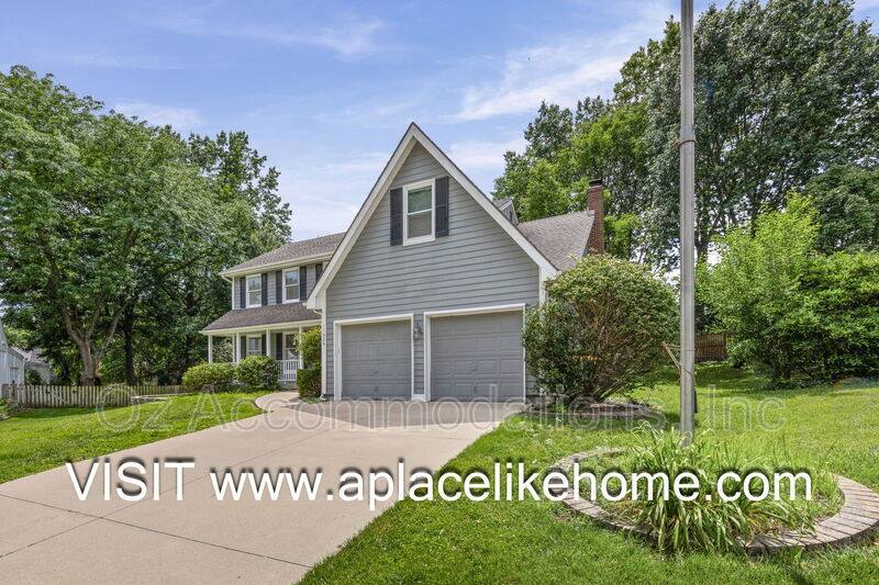 House for rent at 11626 Woodward St, Overland Park, KS 66210