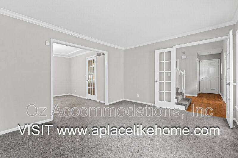 House for rent at 11626 Woodward St, Overland Park, KS 66210