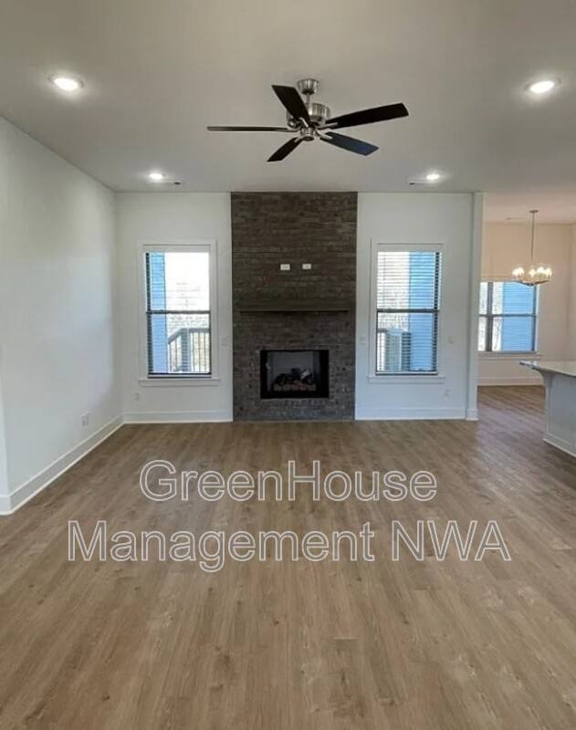 House for rent at 1574 N Pershing St, Fayetteville, AR 72704