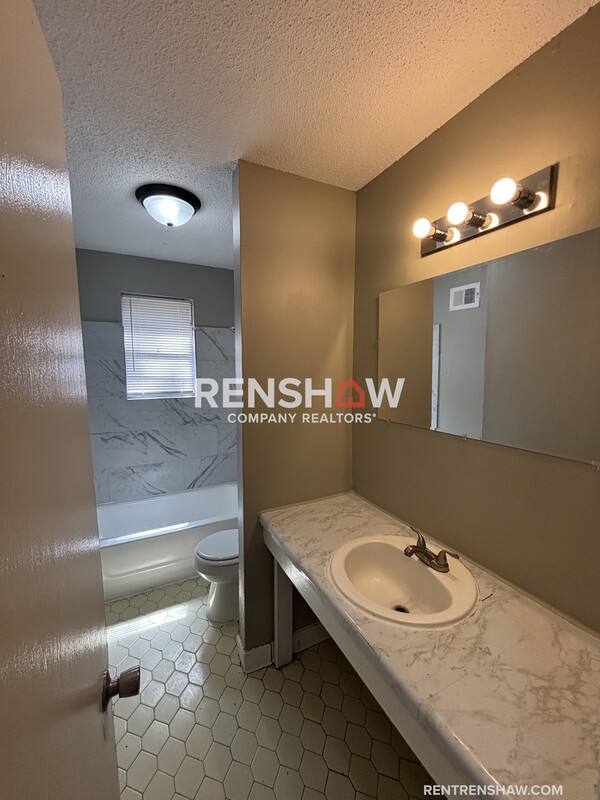 Apartment for rent at 3642 Rhea Ave, Memphis, TN 38122